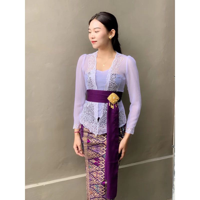 kebaya bordir jadi motif cendrawasih