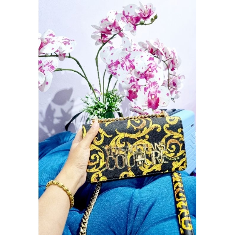 versace jeans couture signature