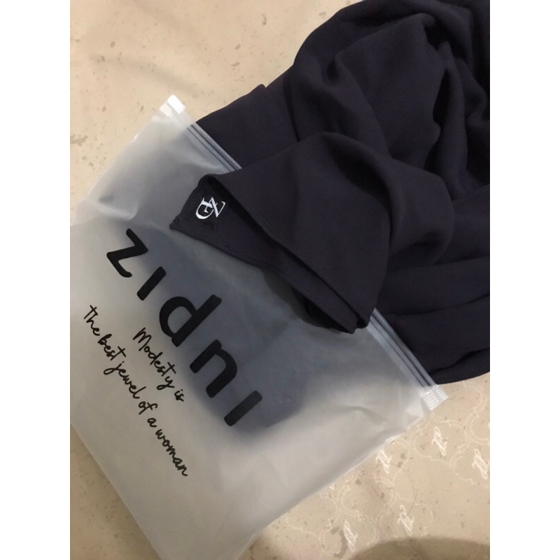 Preloved Pastan Zidni