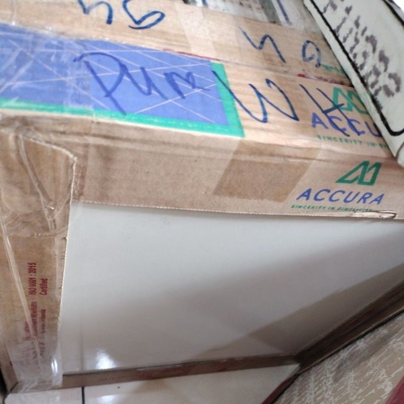 keramik putih 40*40 mulia accura pure white