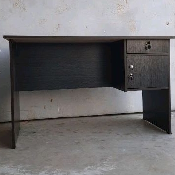 meja kantor / meja guru / meja kerja