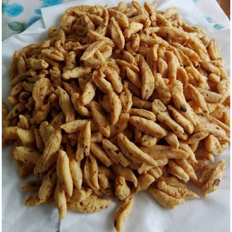 

kue lebaran bawang gunting tangan terasa nikmat