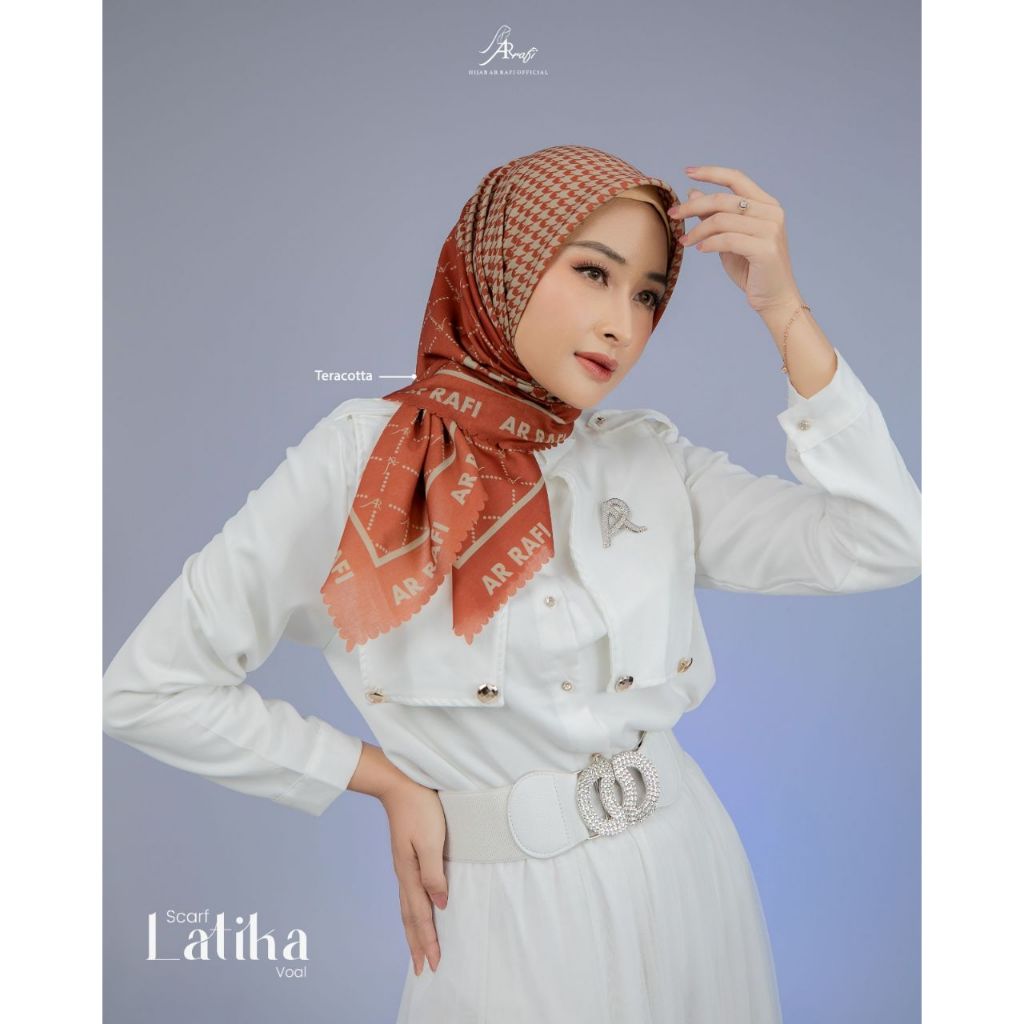 LATIKA SCARF