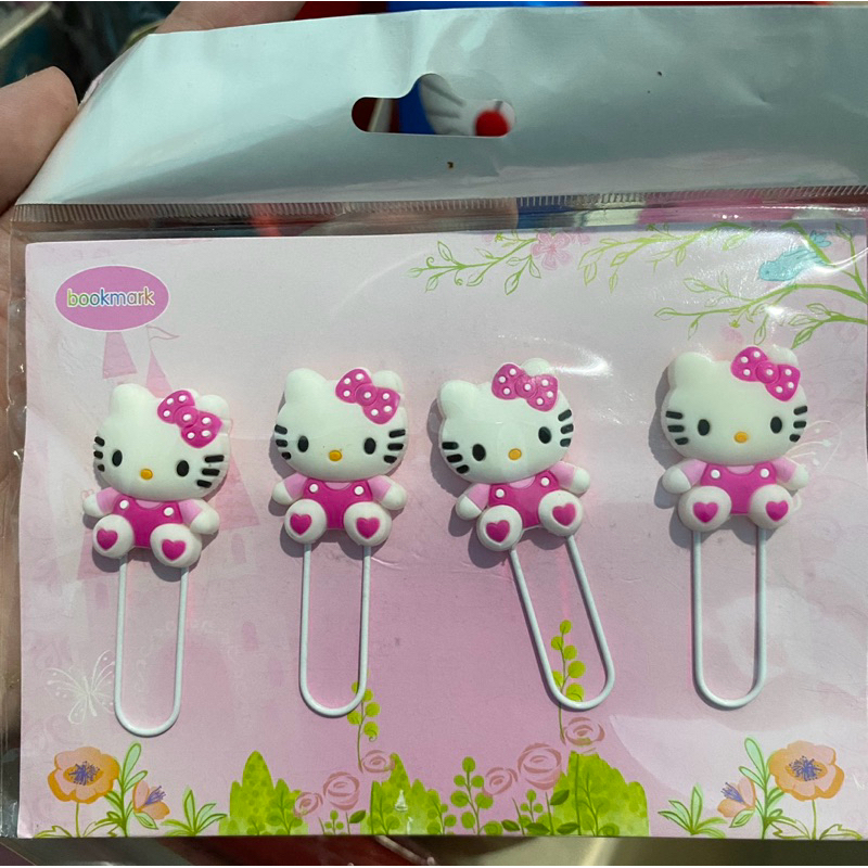 

Paper Clip Hello Kitty