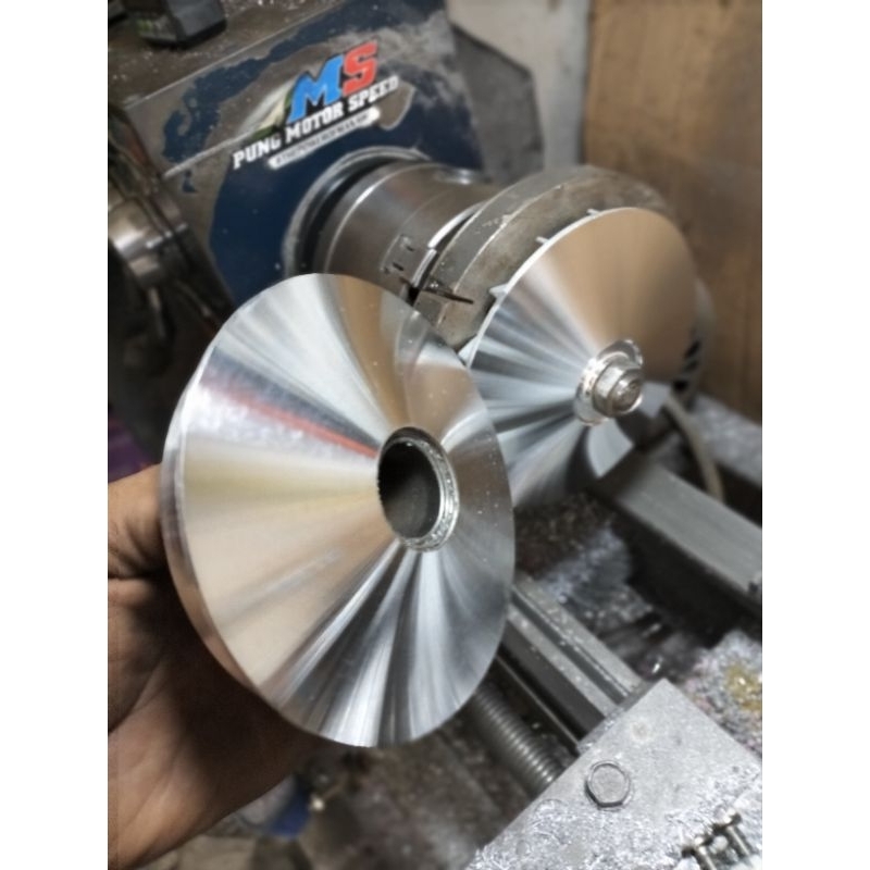 Rumah roller bubutan vario 125/150