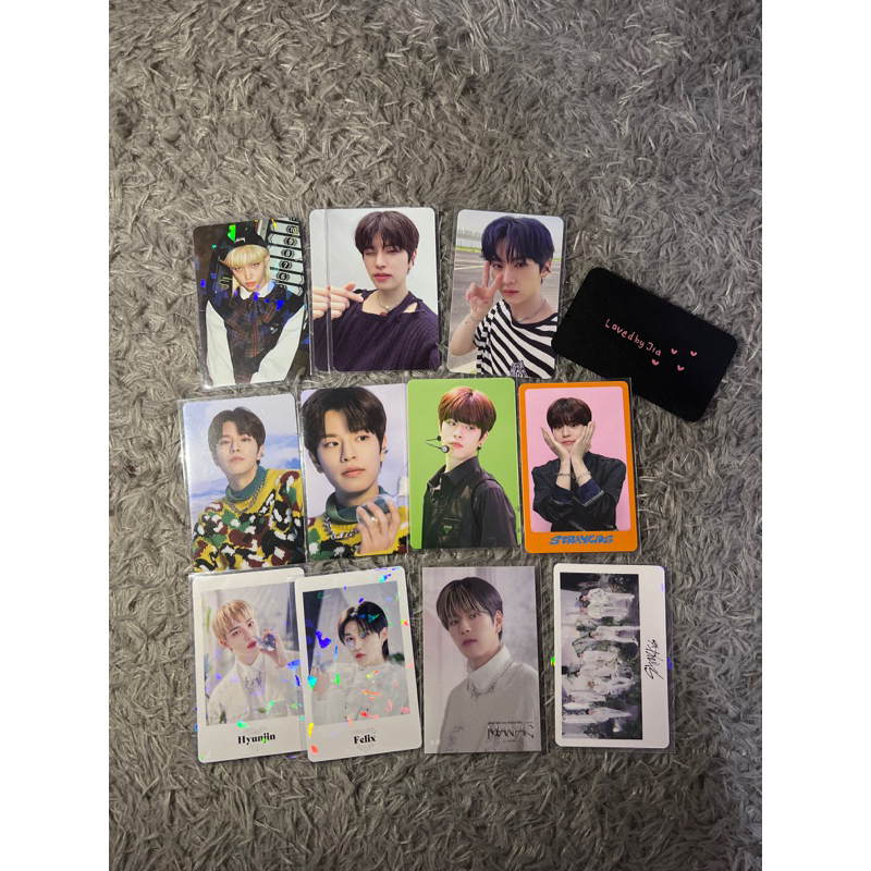 Stray Kids pc photocard album christmas evel cevel maxident case 143 dicon mini md japan pola lee kn