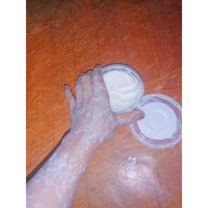 Lulur bleaching by ts Anti Php lulur ini bukan hanya menghilangkan daki/kotoran dibadan juga bisa me