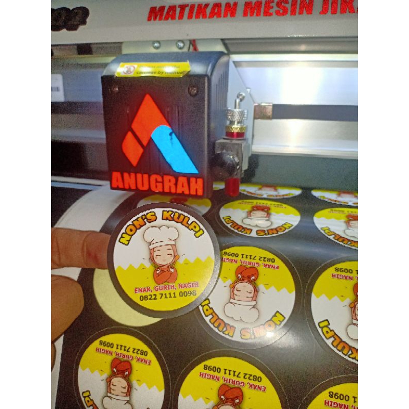 

SETIKER KEMASANA CUSTOME + CUTTING SESUAI DESAIN (POLA) ORDER 10 LEMBAR FREE 1 LEMBAR