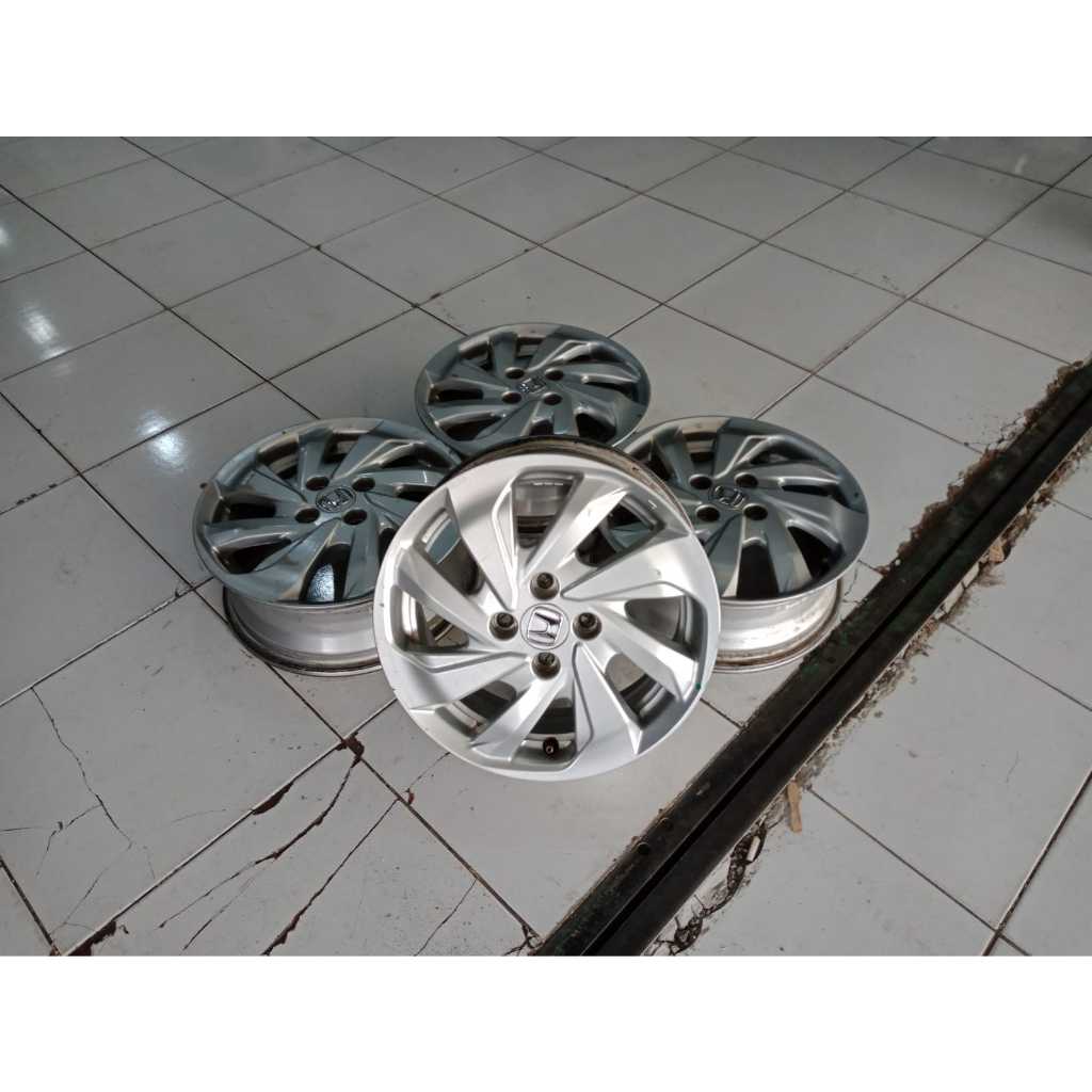 VELG BEKAS COPOTAN MOBIL HONDA MOBILIO R15 PNP BRIO, FREED, CITY, SIGRA, CALYA, VIOS