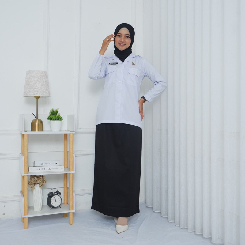 Rok hitam formal , rok hitam kerja , rok hitam reques jumbo , rok hitam jumbo , rok hitam kuliah, ro