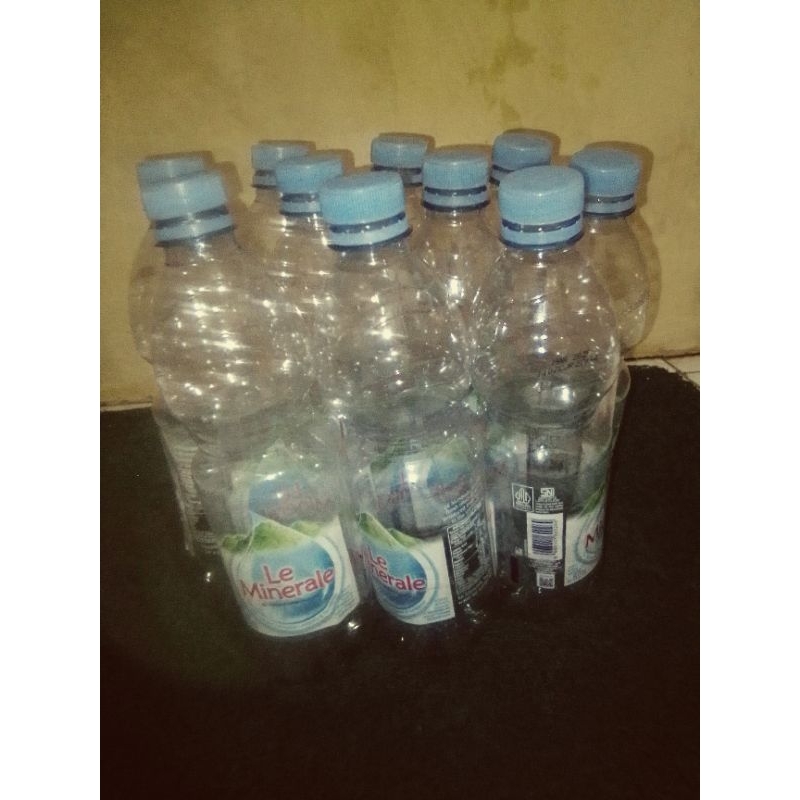 

Botol Bekas Aqua / Le Minerale