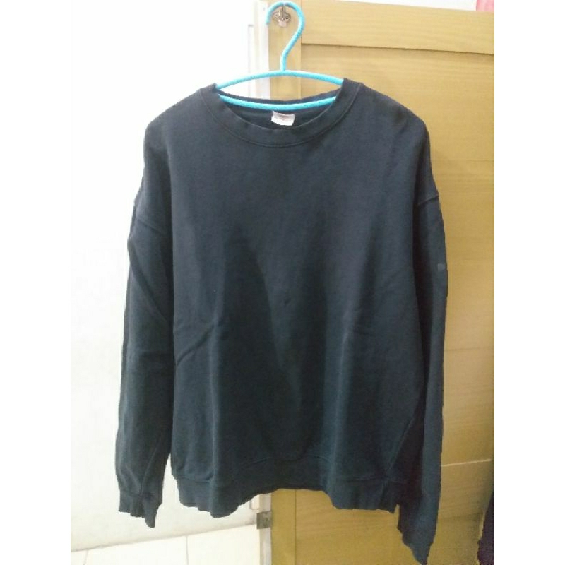 Crewneck Dark grey washed (Abu gelap washed) by Hafimum