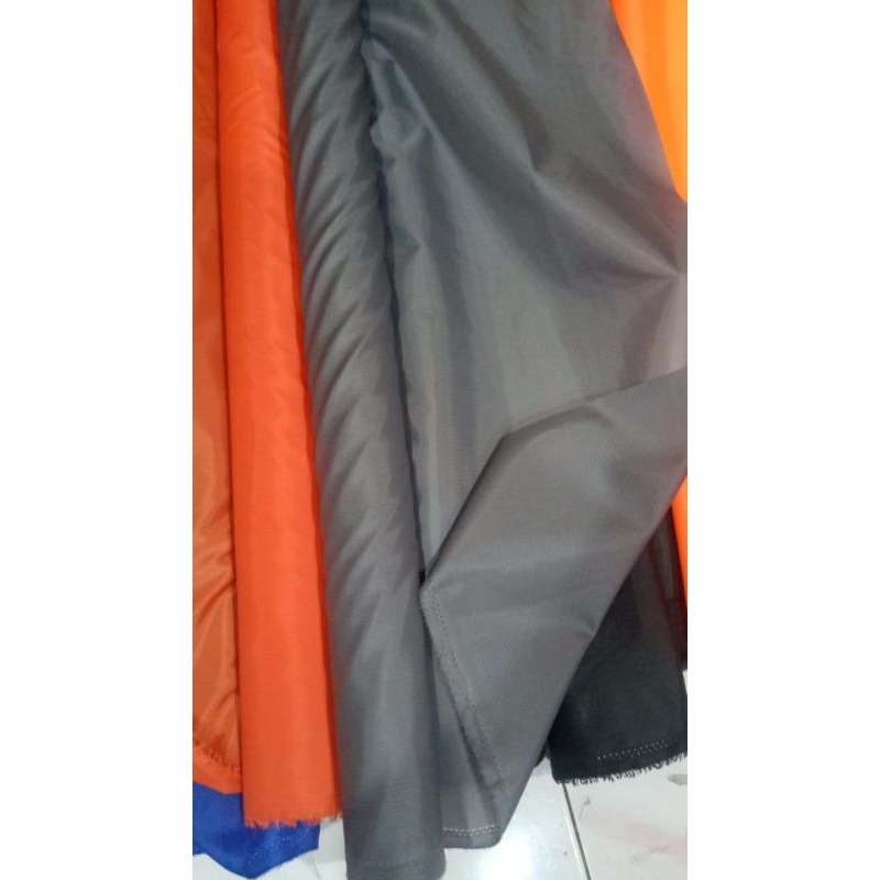 1roll=100Yrds. Parasit Ribstop Waterproof. Lebar 155cm. Parasit Kotak Kotak. Kain kotak kotak. White