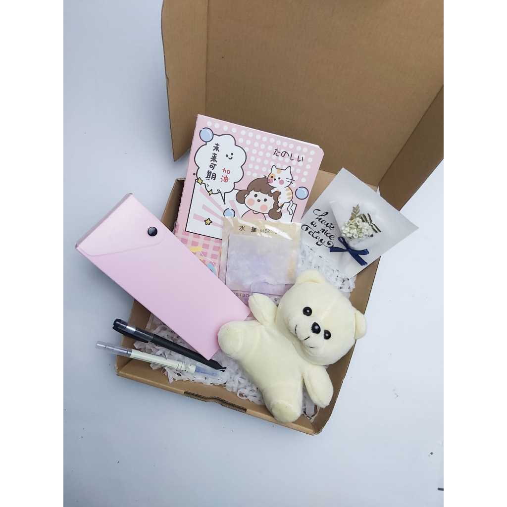 

Hampers Boneka/ Hampers kado/ ATK/ Hampers gift ulangtahun