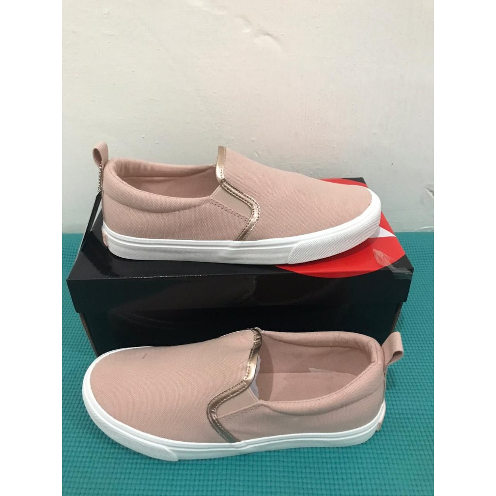 SEPATU AIRWALK SLIP ON