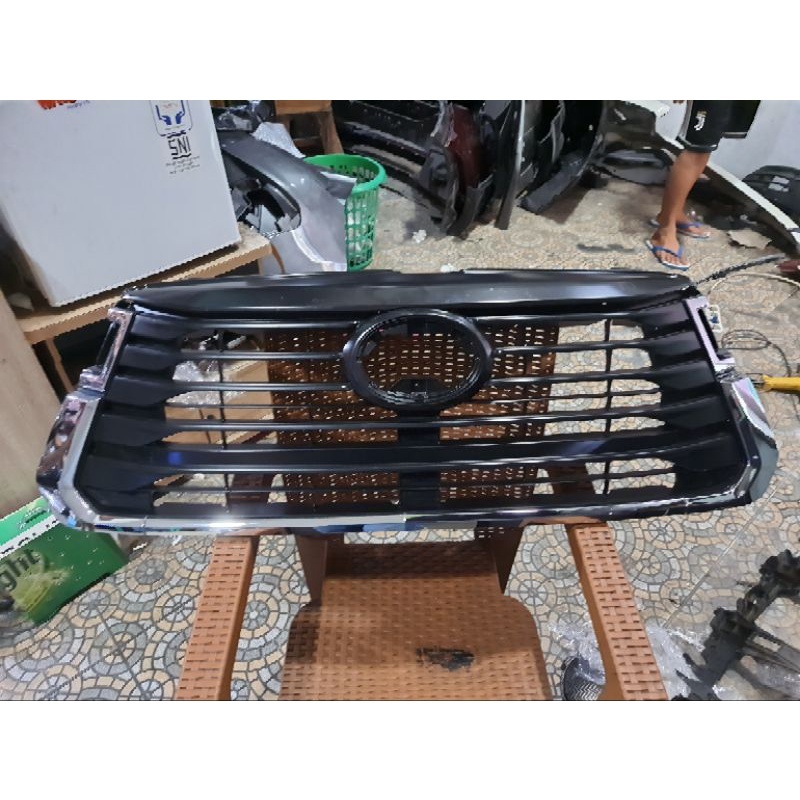 Grill Toyota Innova Reborn Facelift