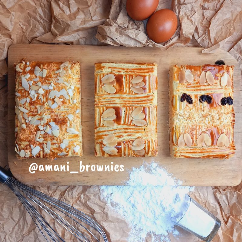 

Lekker Holand Butterkoek Ukuran Kecil 15x10 cm Varian Topping