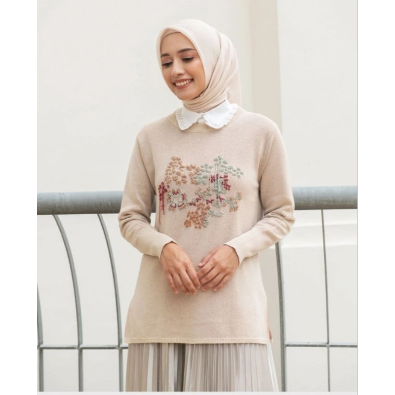 Semasa Sweater Muda Official (Cream L/XL)