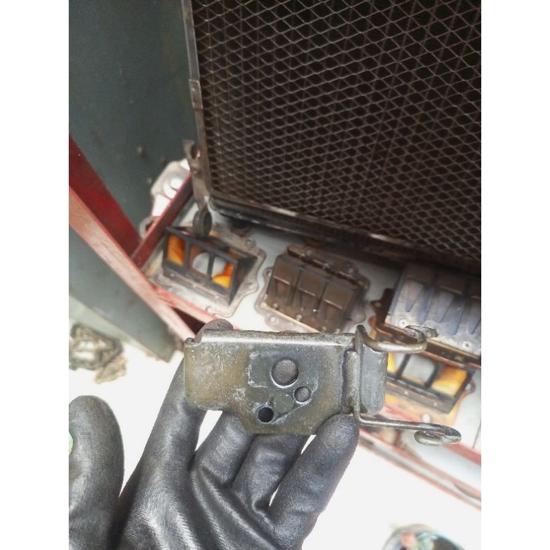 BRACKET KUNCI KONTAK CBR OLD THAILAND KPP