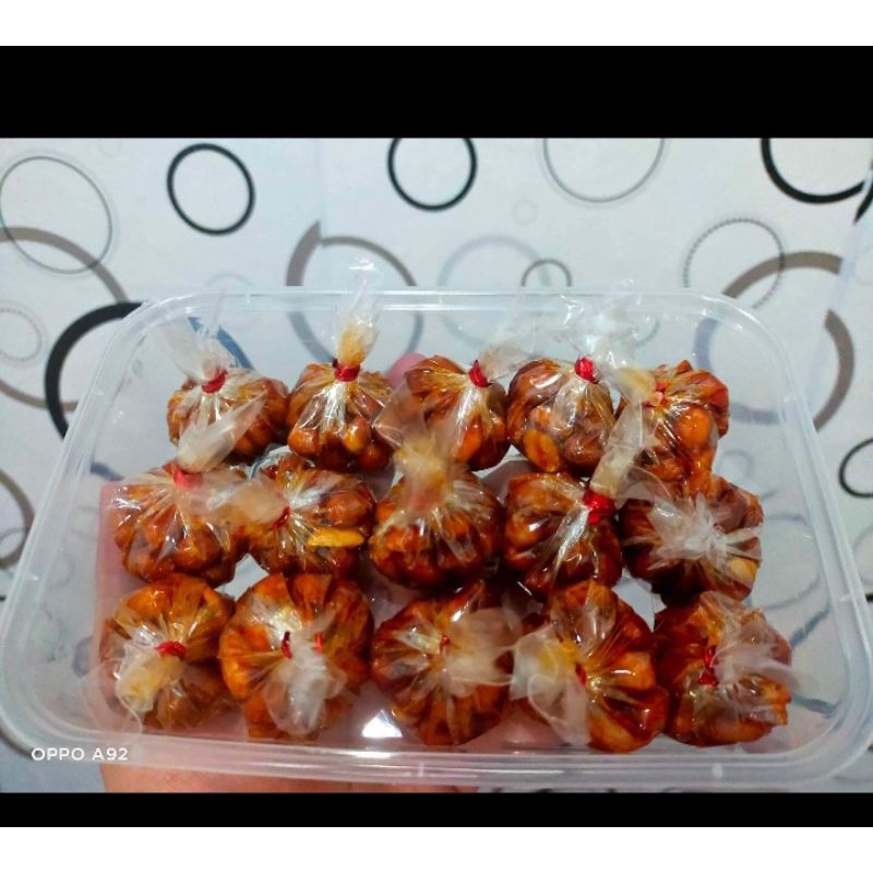 

kacang balado pedas manis