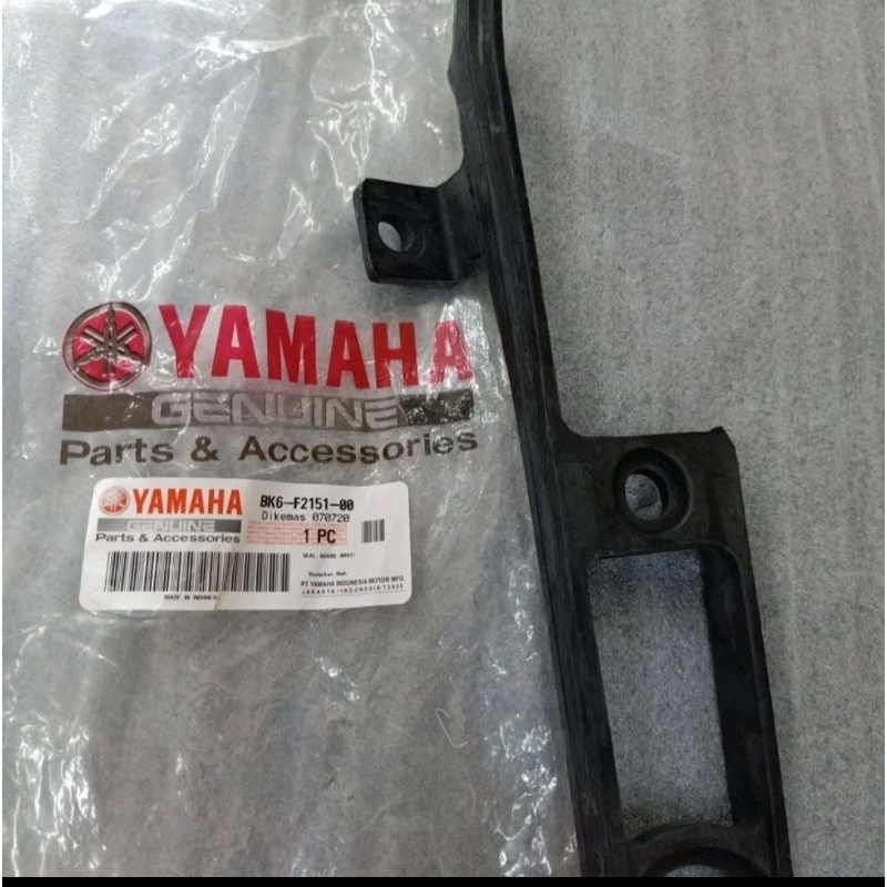 Karet Tahanan Rantai Yamaha Vixion R R15 V3 LED BK6-F2151-00 original