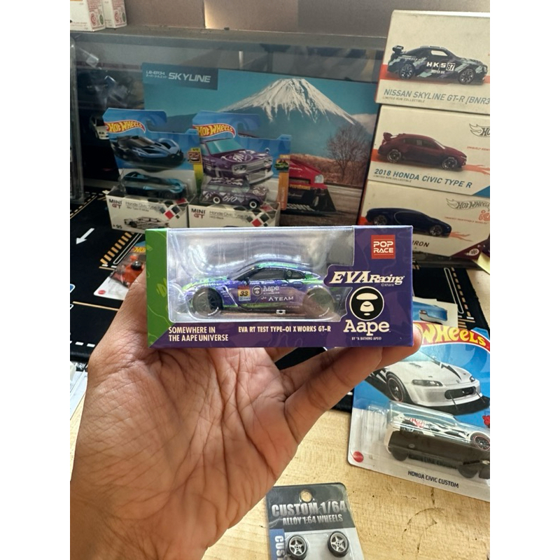 Mini GT x Pop Race Eva Racing Aape EVA RT TEST TYPE 01 X WORKS GTR R35 MiniGT Poprace