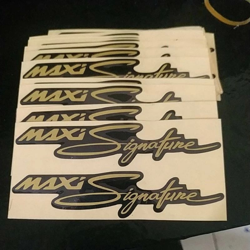 stiker NMax new dan MAxi signature
