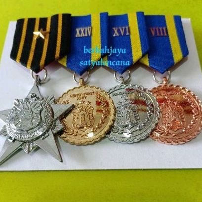 satyalencana medali nararya, 24,16, polisi