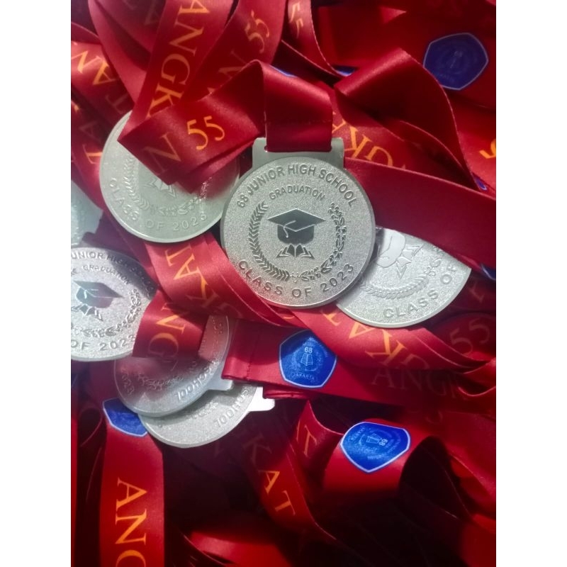 

medali custom+lanyard custom/logam kuningan emas perak perunggu