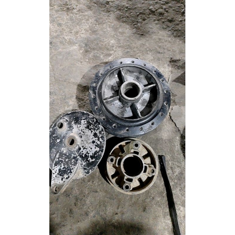 tromol / bos belakang set nap gir dan tutup tromol belakang yamaha rx king