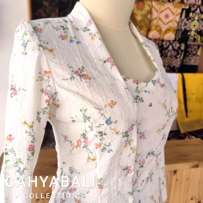 Kebaya Jadi AURORA model Kutubaru