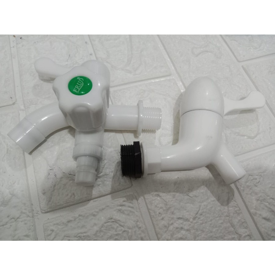 Kran Cabang PVC shower kamar mandi / Kran Tembok PVC Engkol - TERMURAH