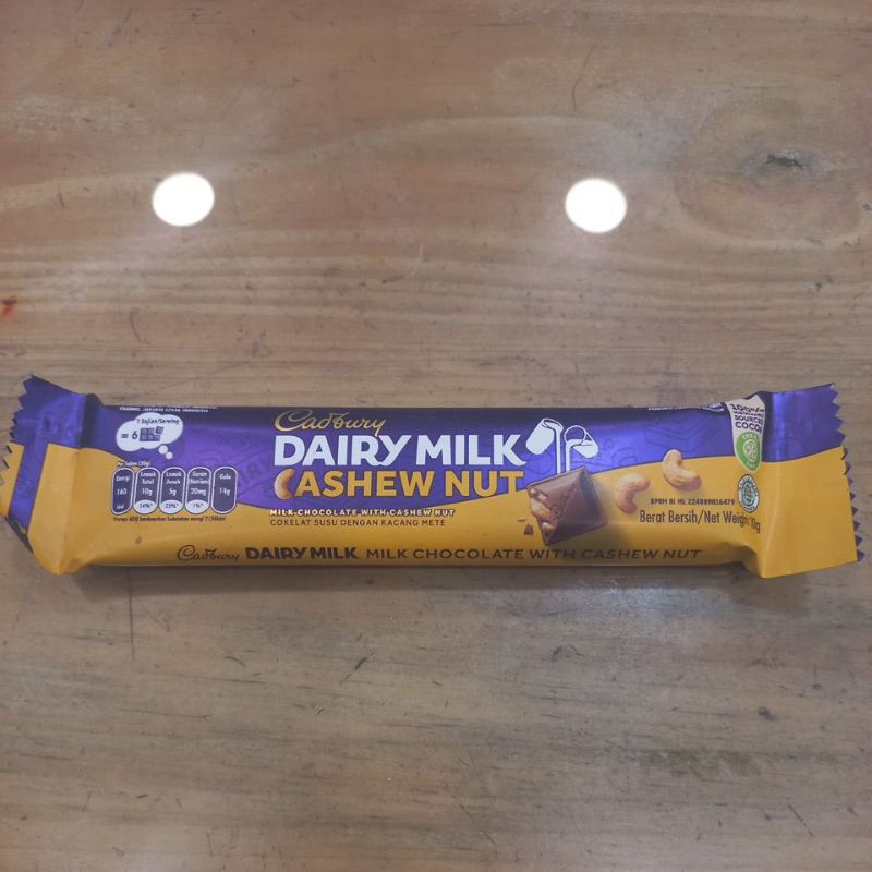 

Cadbury Dairy Milk Cashew Nut 30 gr