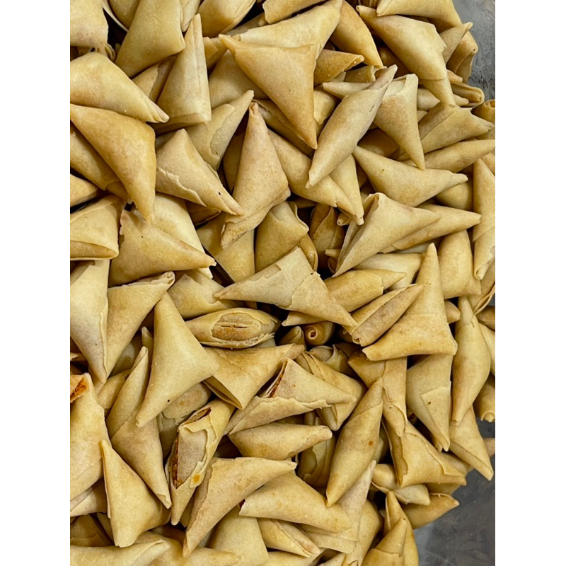 

SAMOSA SEGITIA ISI ABON AYAM PEDAS MANIS