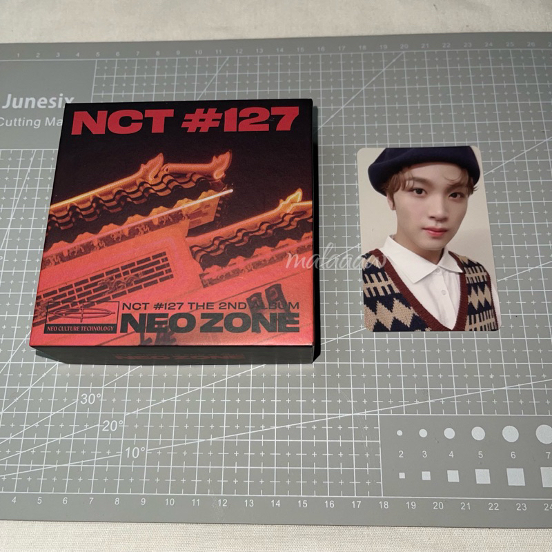 Unsealed NCT 127 Neozone Kihno Album Photocard Haechan Pelukis