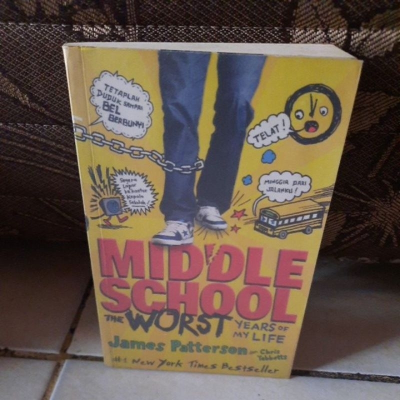 MIDDLE SCHOOL JAMES PATTERSON