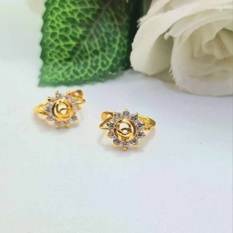 Anting Jepit Emas Muda Dobel C