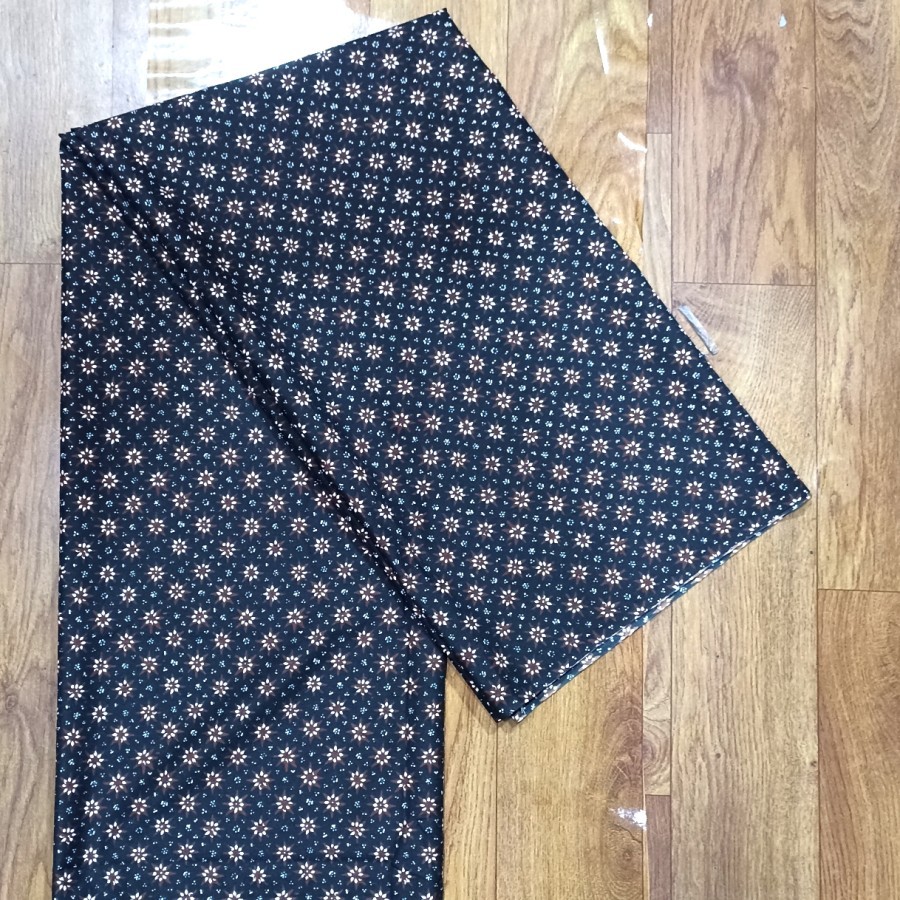 Kain batik jarik bahan katun premium halus motif truntum latar hitam asli jogja