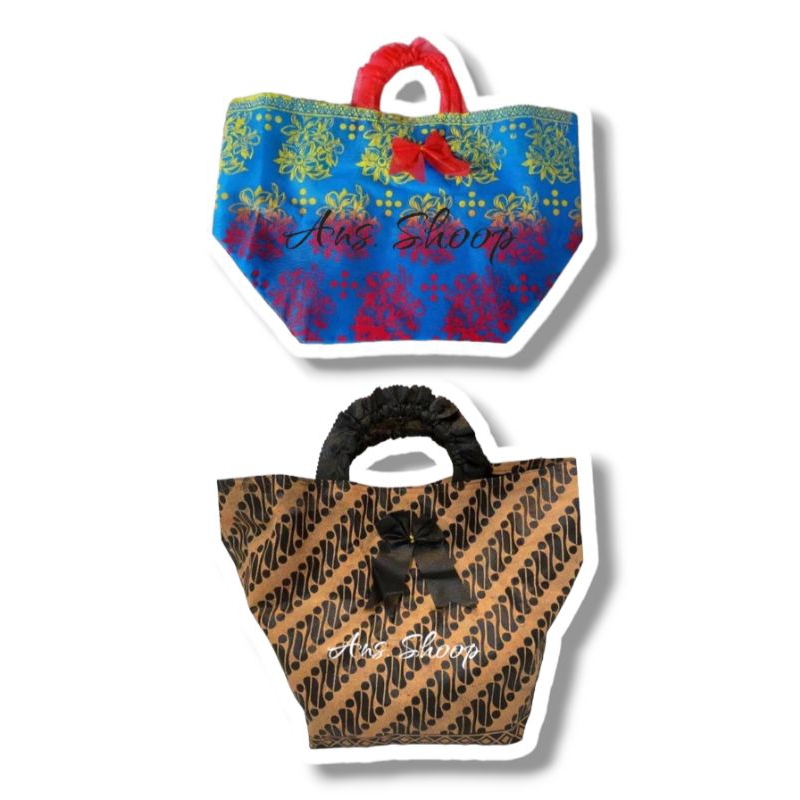

goodiebag syahrini uk R5 atau 15x15 isi 12 pic