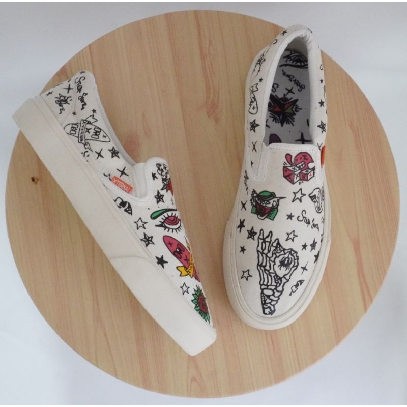 Sepatu Pria Wanita XternalStepSure Slip On X Colour Tatto Cyrano Offwhitee Original