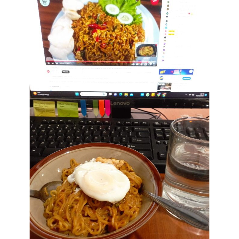 

indomie kakak adek