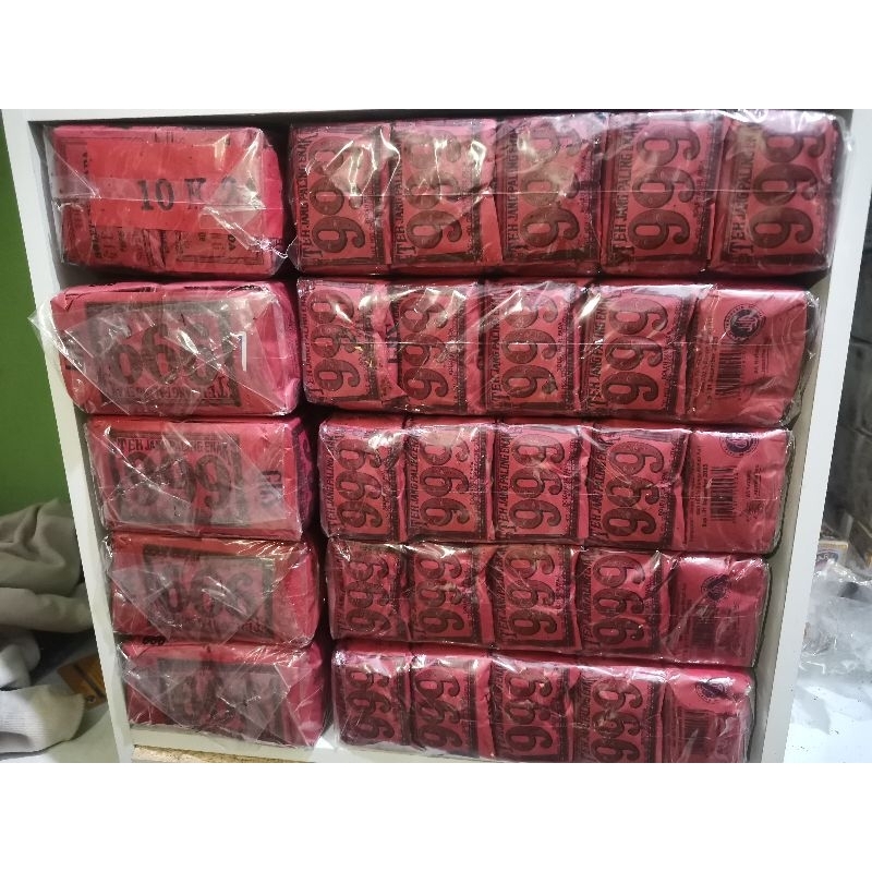 

TEH 999 1 SLOP ISI 10 PCS ( 10*40 GRAM ) TEH TUBRUK 999 KHAS ANGKRINGAN SOLO