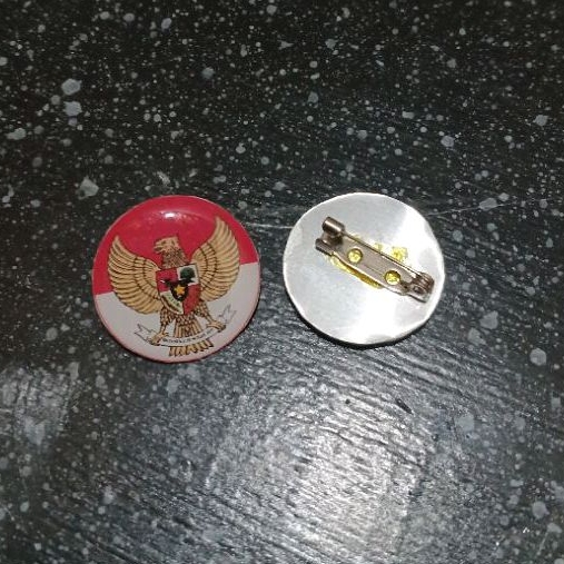 Pin Bros Garuda Pancasila Merah Putih Bulat Resin - Pin Aksesoris Merah Putih Garuda