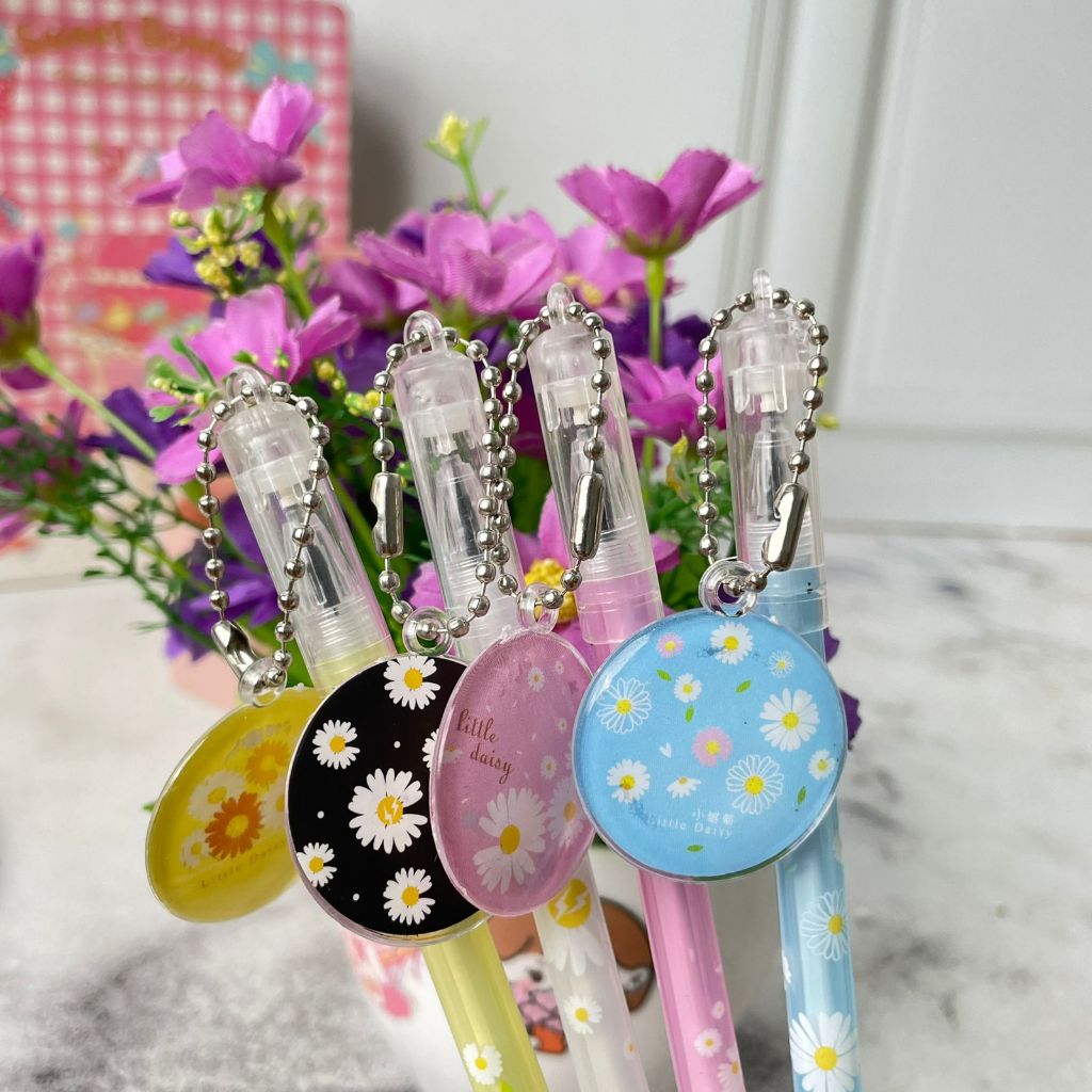 

PULPEN GANTUNGAN BULAT BUNGA DAISY PG-1042 pen bunga daisy pena bunga bolpen atk sekolah COD