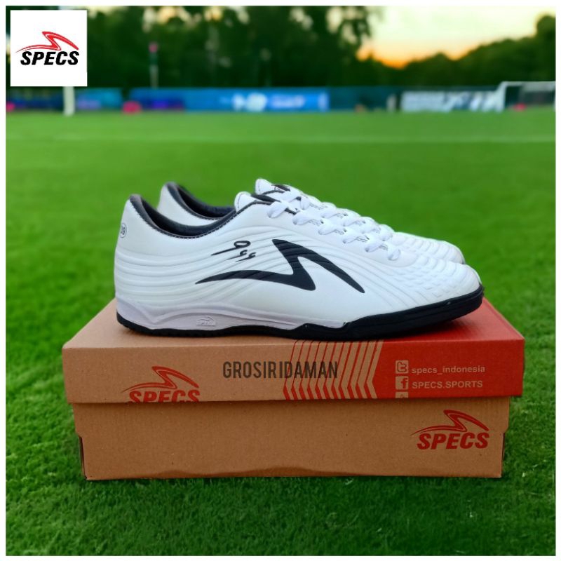 (New) SEPATU FUTSAL SPECS LIGHTSPEED OFF WHITE REBORN / SEPATU FUTSAL SPECS WARNA PUTIH