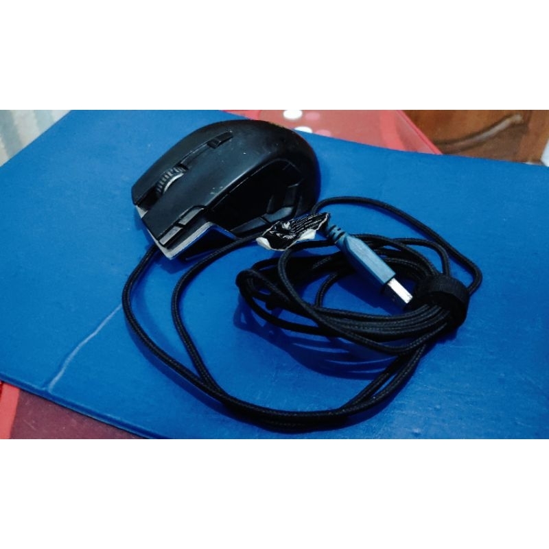 Mouse Gaming Corsair Lightsync RGB Bekas