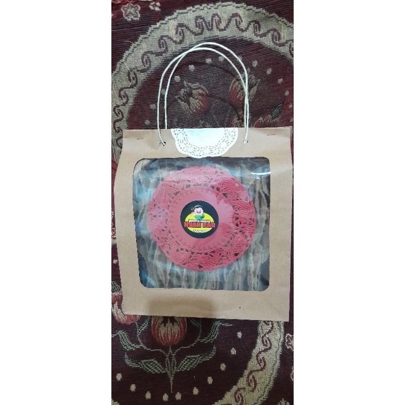 

Kerupuk Gendar Nyah Par Siap Goreng Kemasan Paper Bag