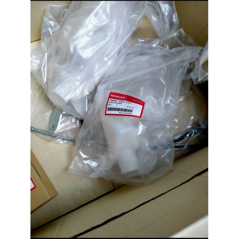 Tank washer atau tabung air wiper+sambungan Tabung air wiper Honda Brio/mobilio original