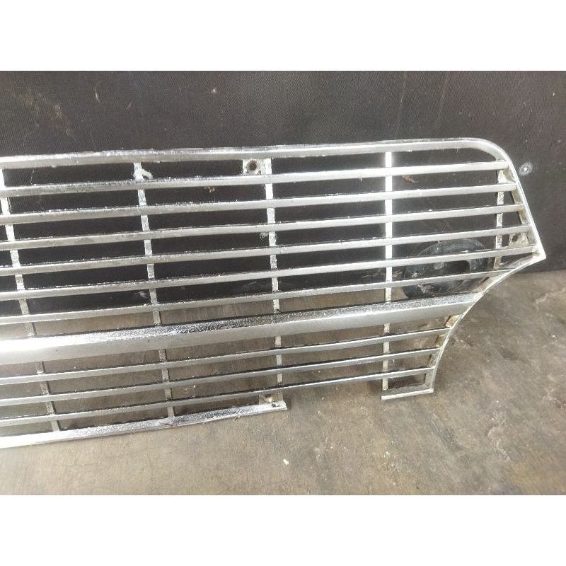 Grill fiat 1100 R