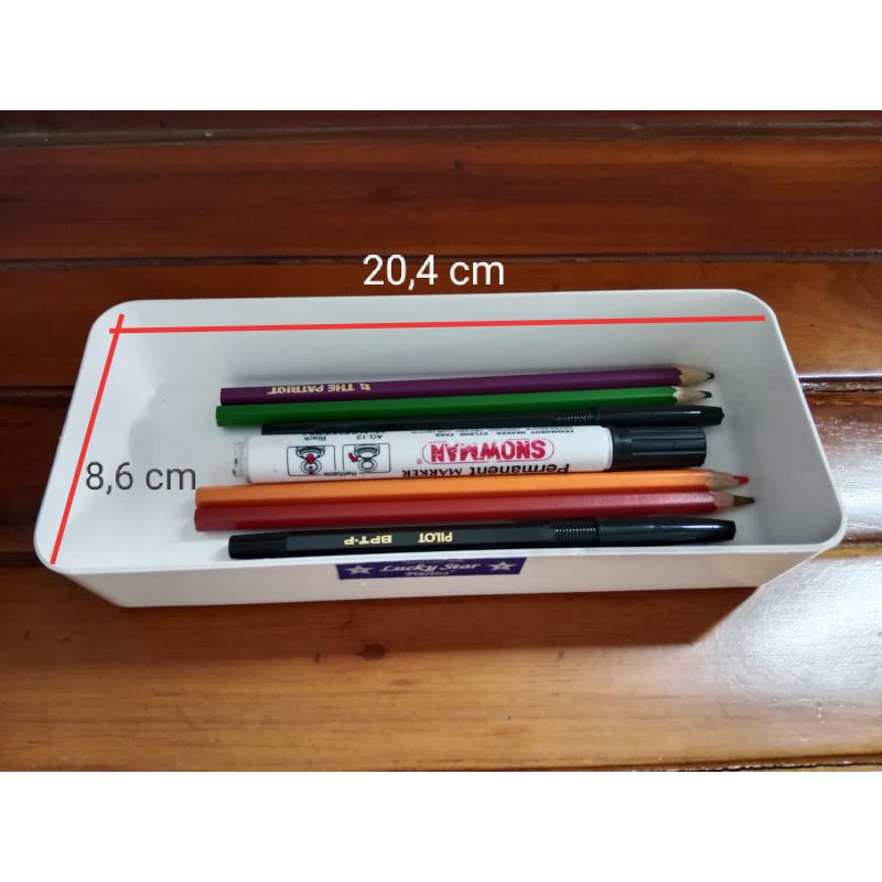 

KOTAK PENCIL KOTAK BAUT